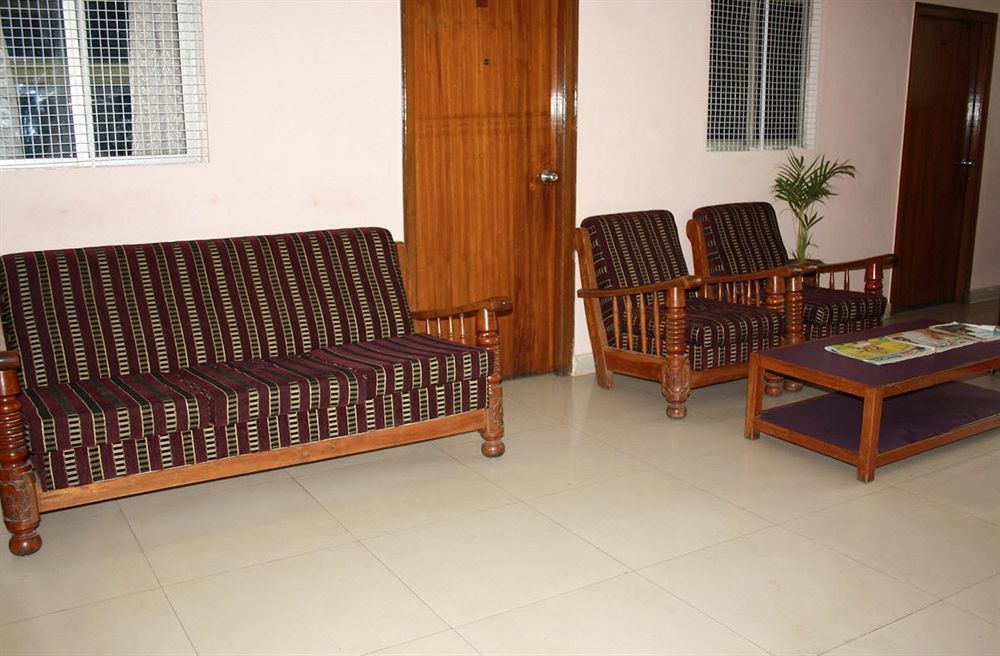 Hotel Minerva Residencia Bangalore Exterior foto
